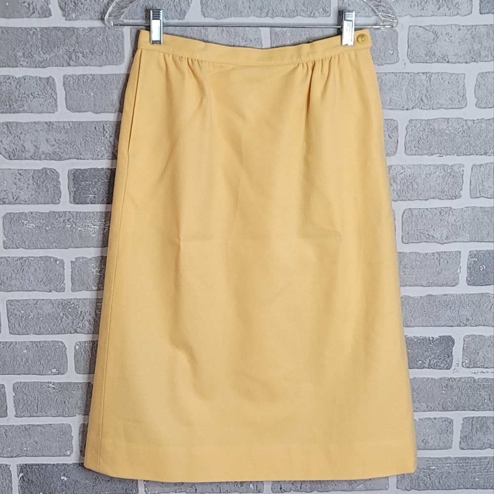Pendleton Yellow Skirt Set - Picture 9 of 15
